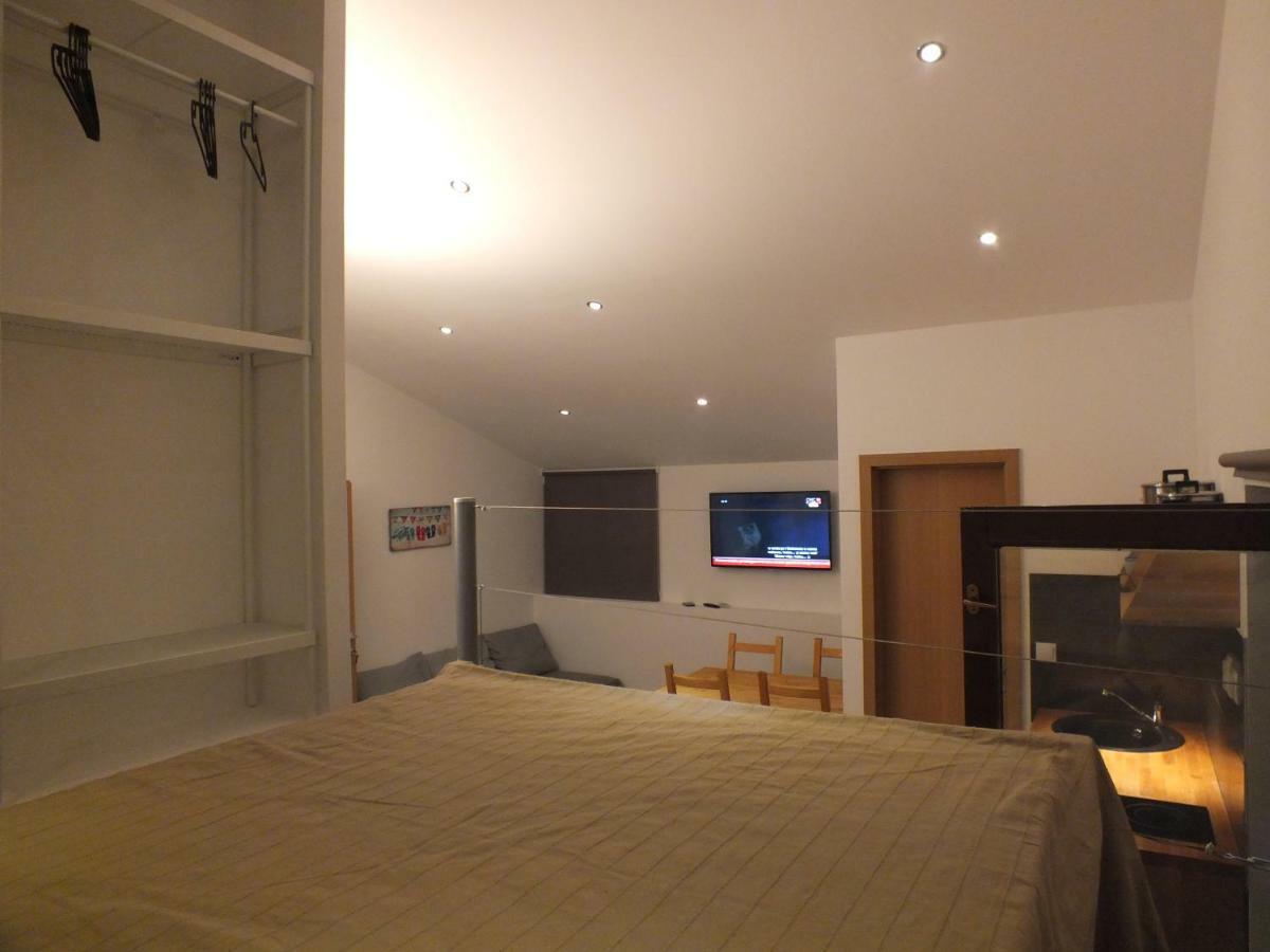 Apartmani Barisic Brodarica  Buitenkant foto