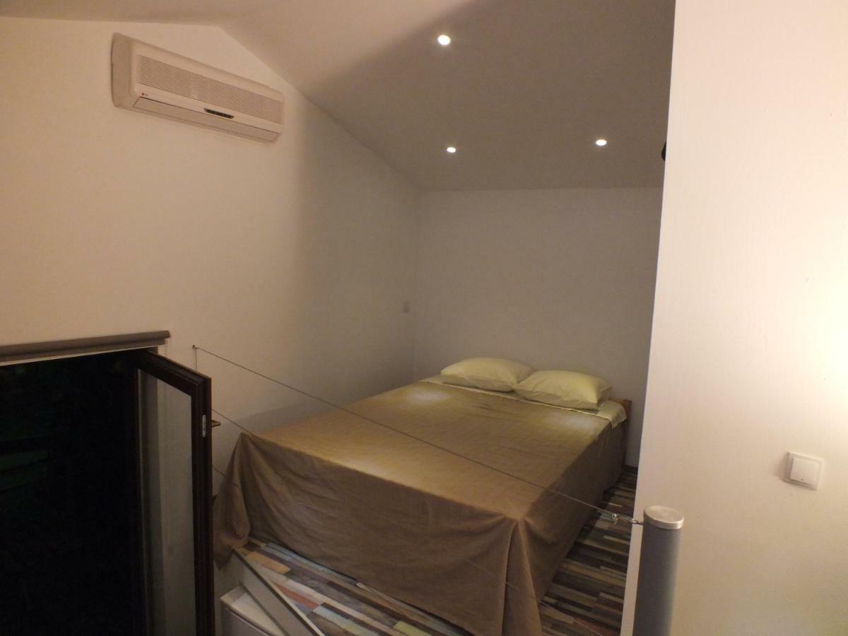 Apartmani Barisic Brodarica  Buitenkant foto
